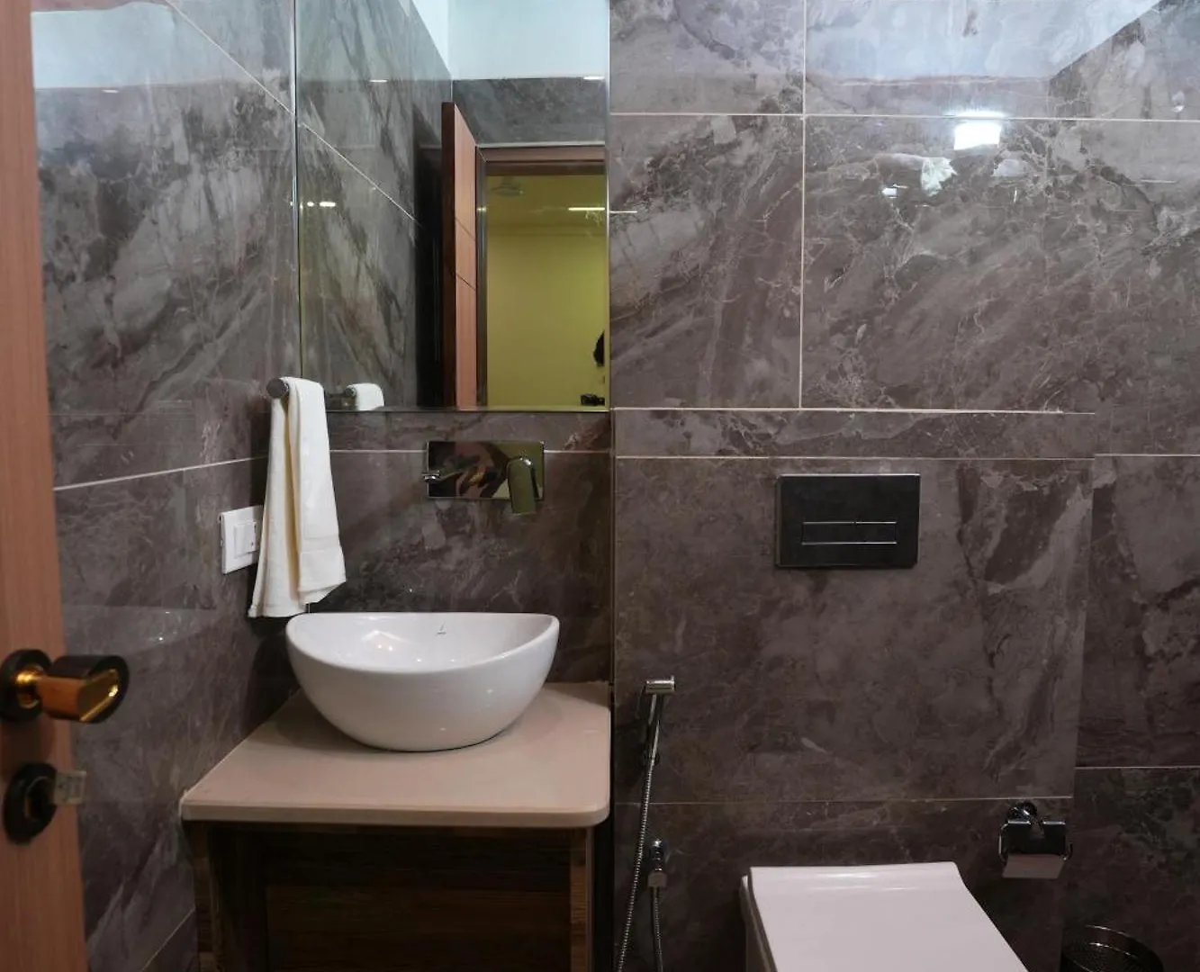 فندق Anaya Retreat فاراناسي