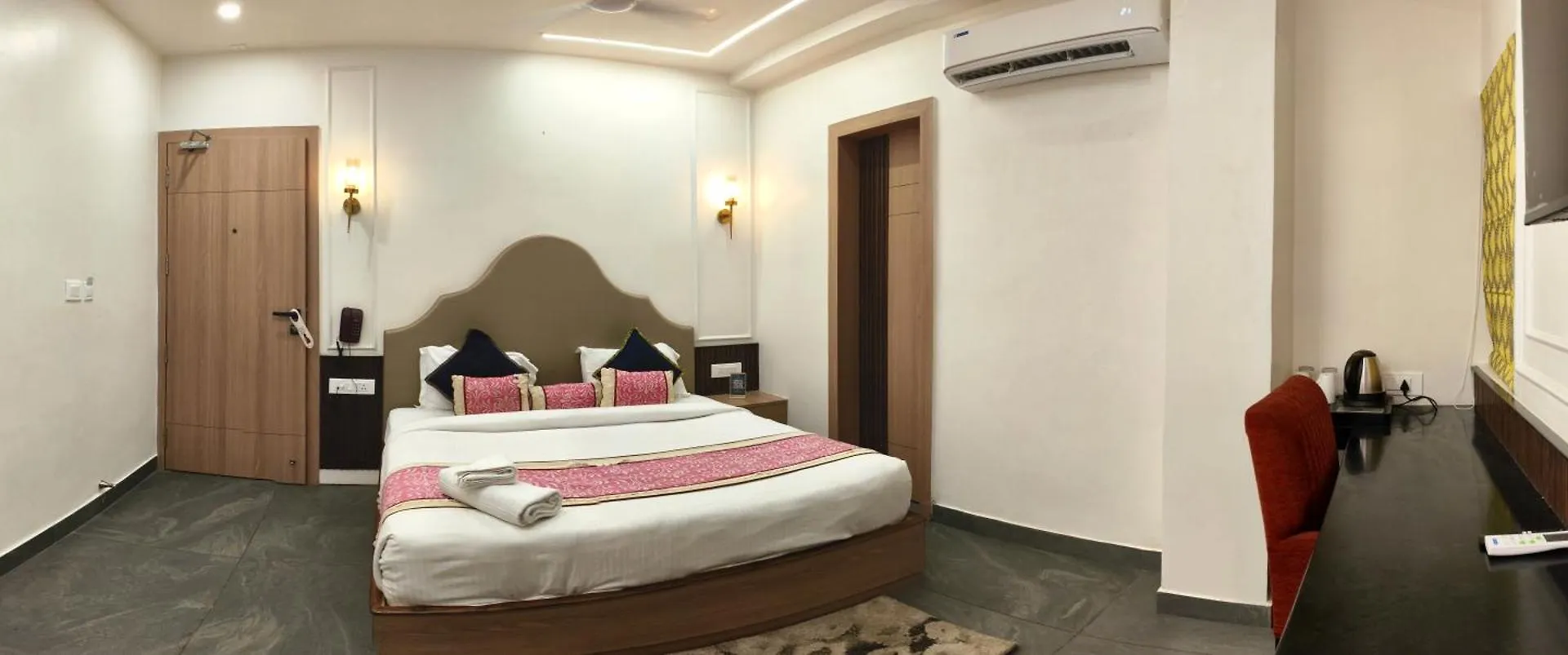 ***  فندق Anaya Retreat فاراناسي الهند