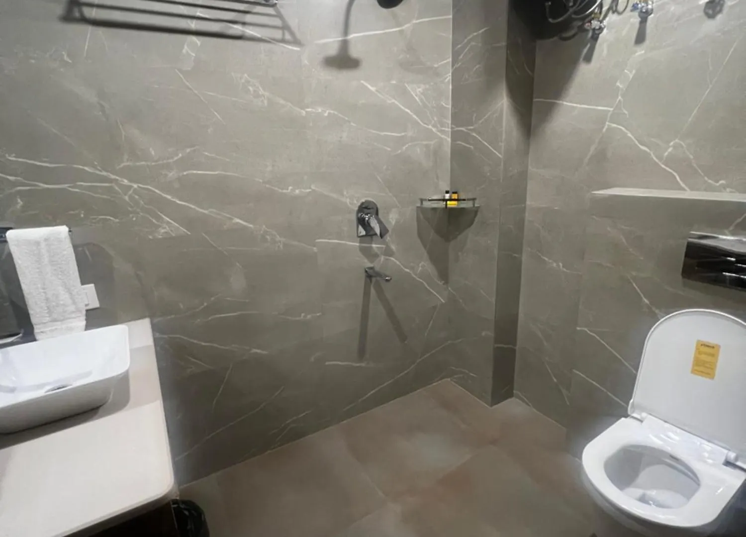 ***  فندق Anaya Retreat فاراناسي الهند